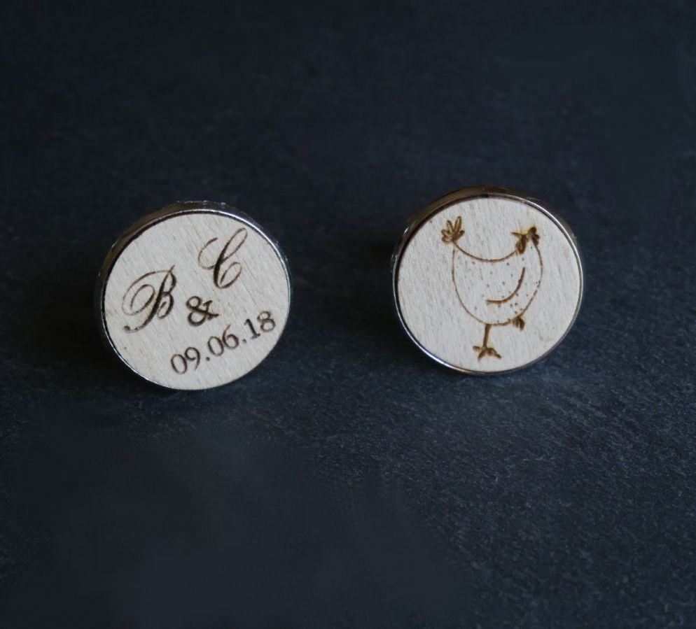 Mansjettknapper cabochon sett med gravert design