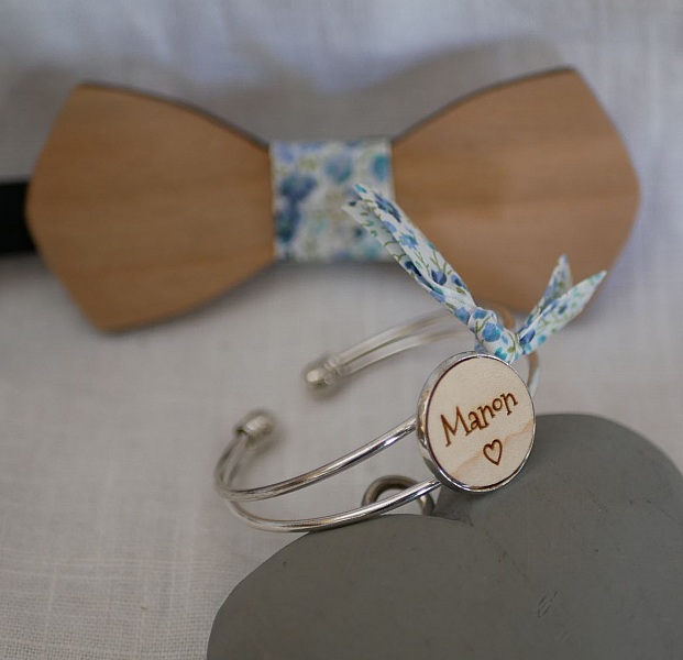 Armb&aring;nd med tre cabochon for &aring; tilpasse og s&oslash;lvbelagt metall