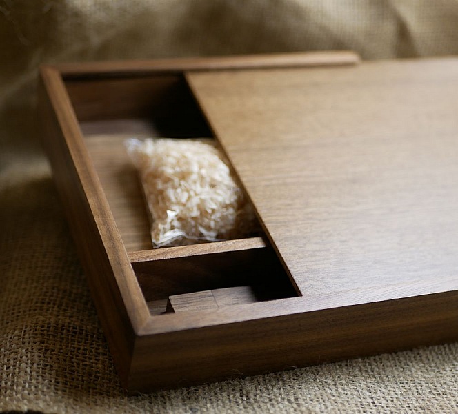 Valn&oslash;tt tre 3.0 USB-minnepinne og fotoetui, 32 GB, tilpassbar