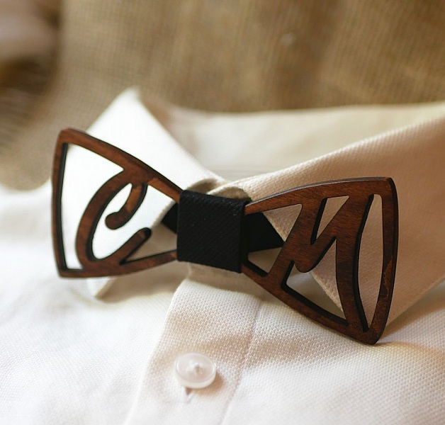 Sl&oslash;yfe i tre personliggjort med 2 initialer