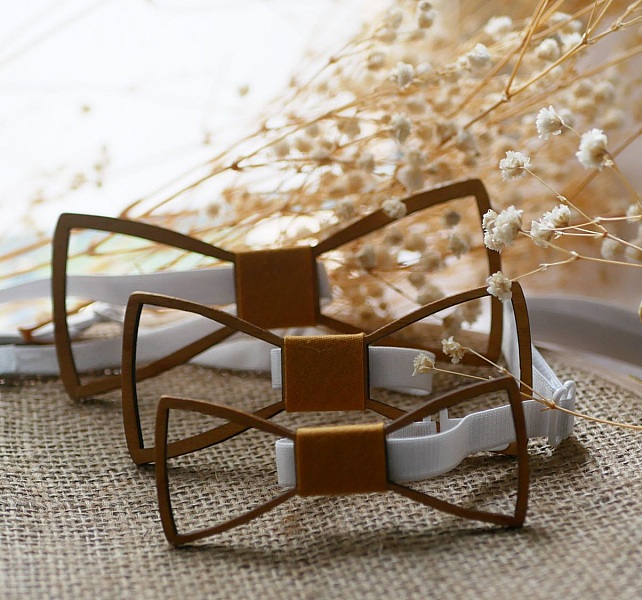 Sl&oslash;yfe i tre for barn, gjennombrutt fransk arbeid