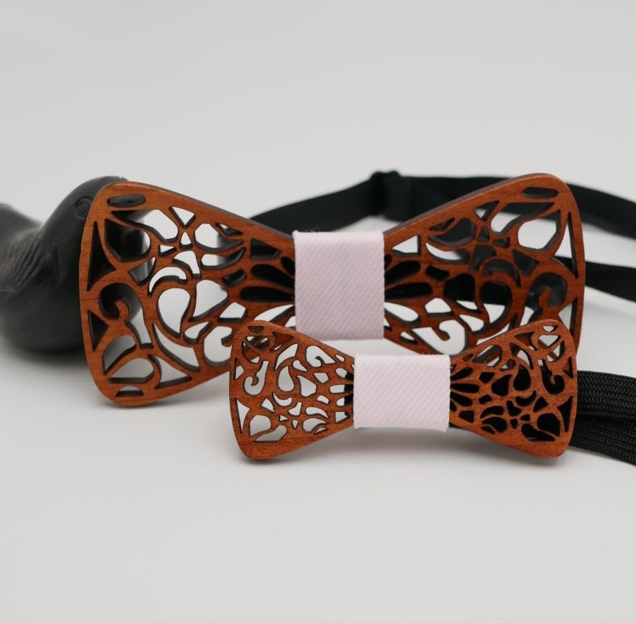 Minifløyfe i tre med elegante kurver