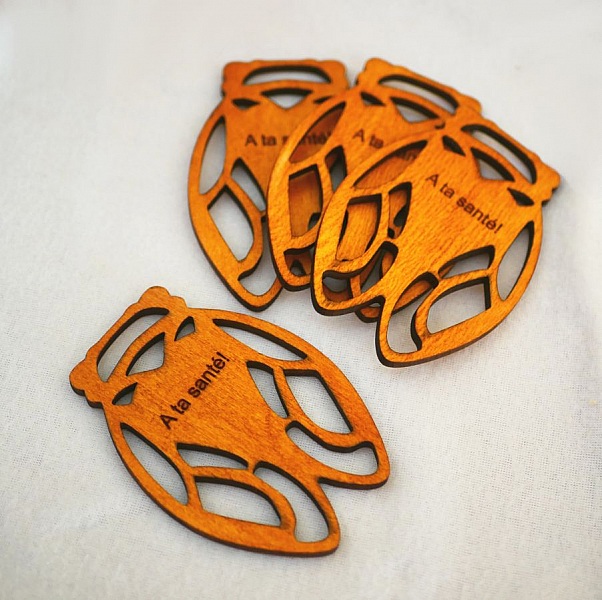 4 Wooden Coasters Wooden Cicades for &aring; personalisere