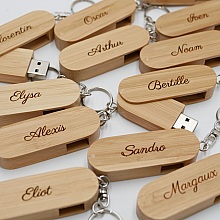 16 GB USB-n&oslash;kkelring i bambus for gravering og personalisering