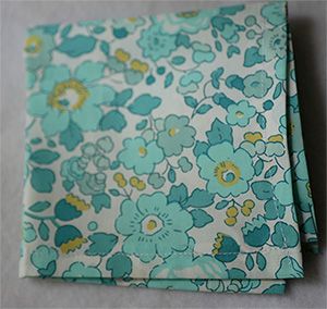 L9-Liberty Betsy mintgrønn+Firkantet lomme (+ 10.80 €)